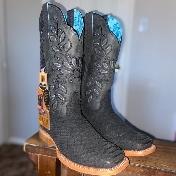 Nokota Horse Python Black Boots - Picture 2 of 5